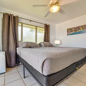 Beautiful - Walk To The Beach! Apartment